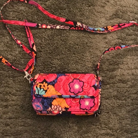 Vera Bradley Handbags - Vera Bradley wallet/ phone holder